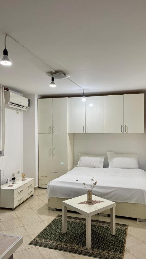 Brilant Studio Apartment City Center Tirana Kültér fotó